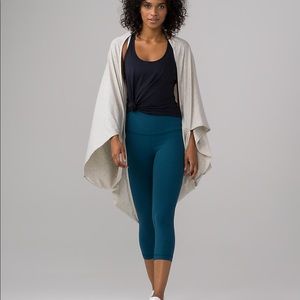 Lulu lemon • Sage Scarf